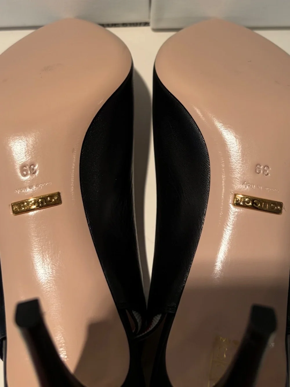 NEVER WORN ⭐️Gucci sling back